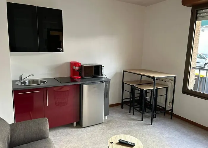 Reve Divin T2 En R/c Parking-bagagerie-salle Sport-barbecue Apartmán